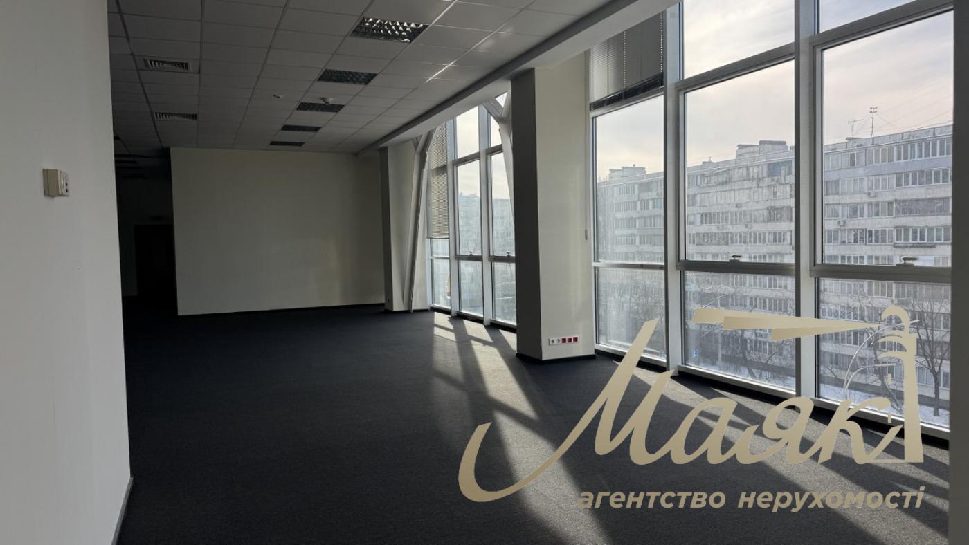 Оренда офісу 1360м2 БЦ Eleven вул. Солом'янська 11 Солом'янський район