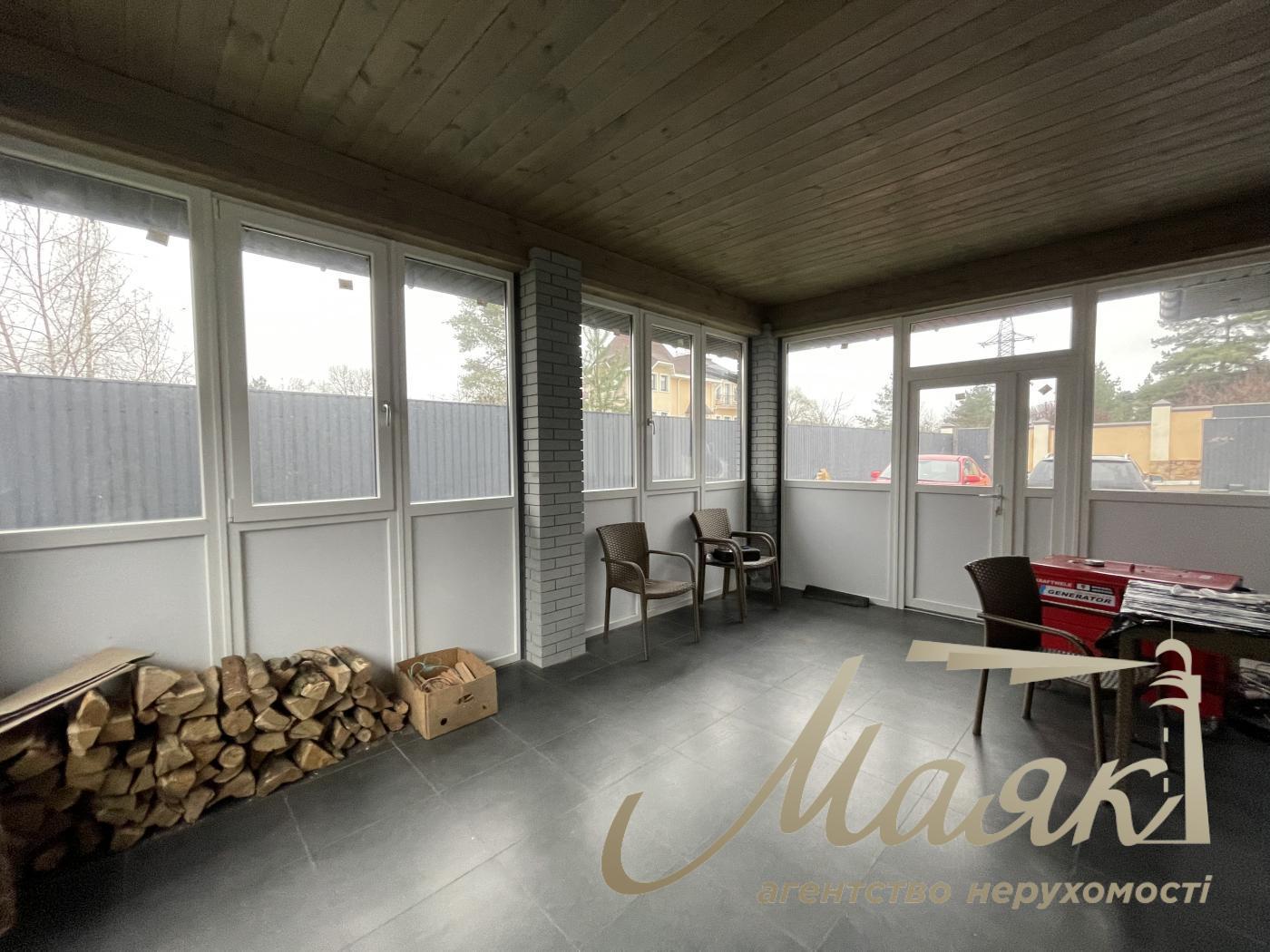 Оренда будинку 124 м2 у с. Козин з ГЕНЕРАТОМ