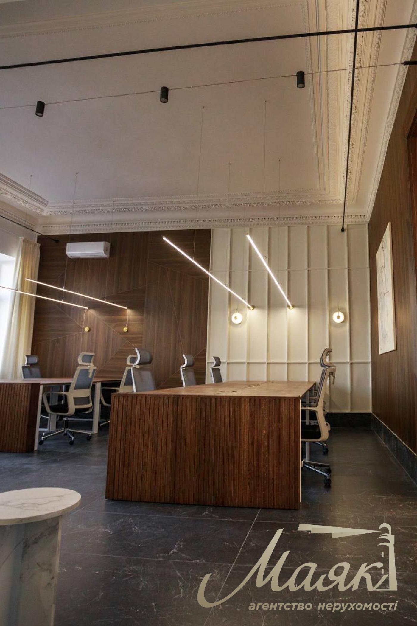 Furnished office for sale in the Center (100m2) Bolshaya Vasilkovskaya st., 38