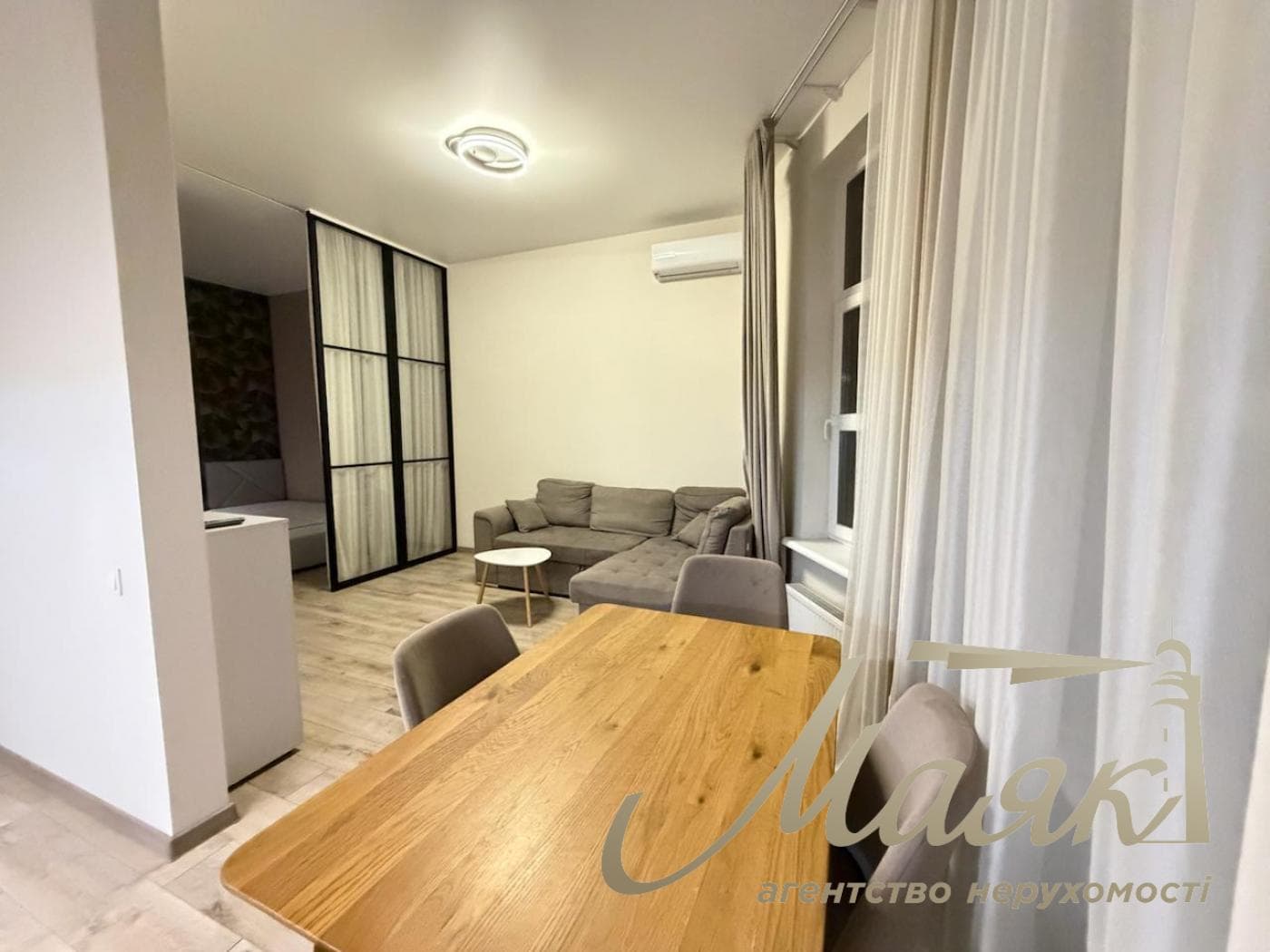Оренда квартири-студії площею 45 м² у ЖК «52 Перлина», Печерськ