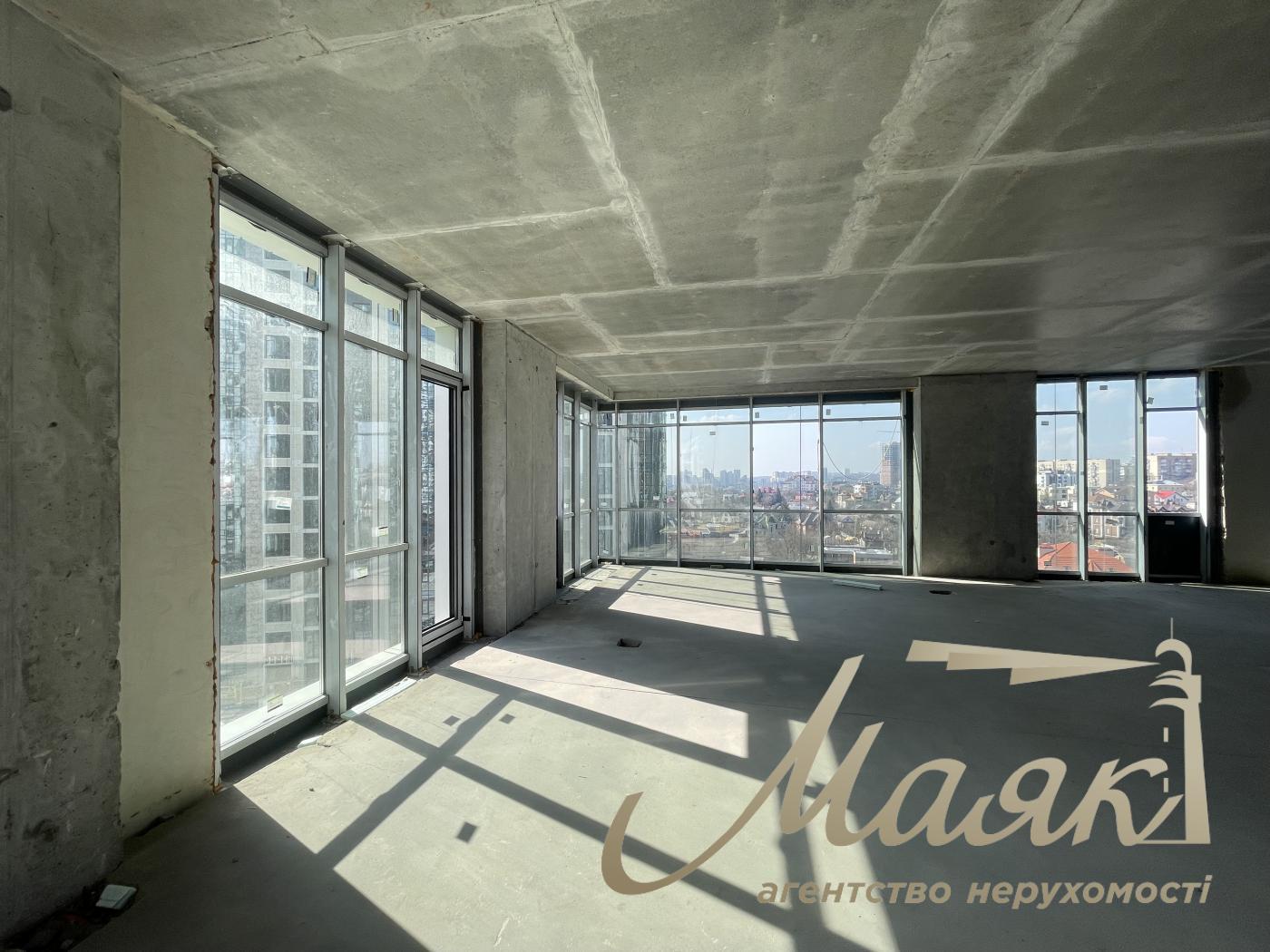 Продаж 3-х кімнатної квартири, 133 м2 у ЖК Новопечерські Липки Драгомирова 7 черга