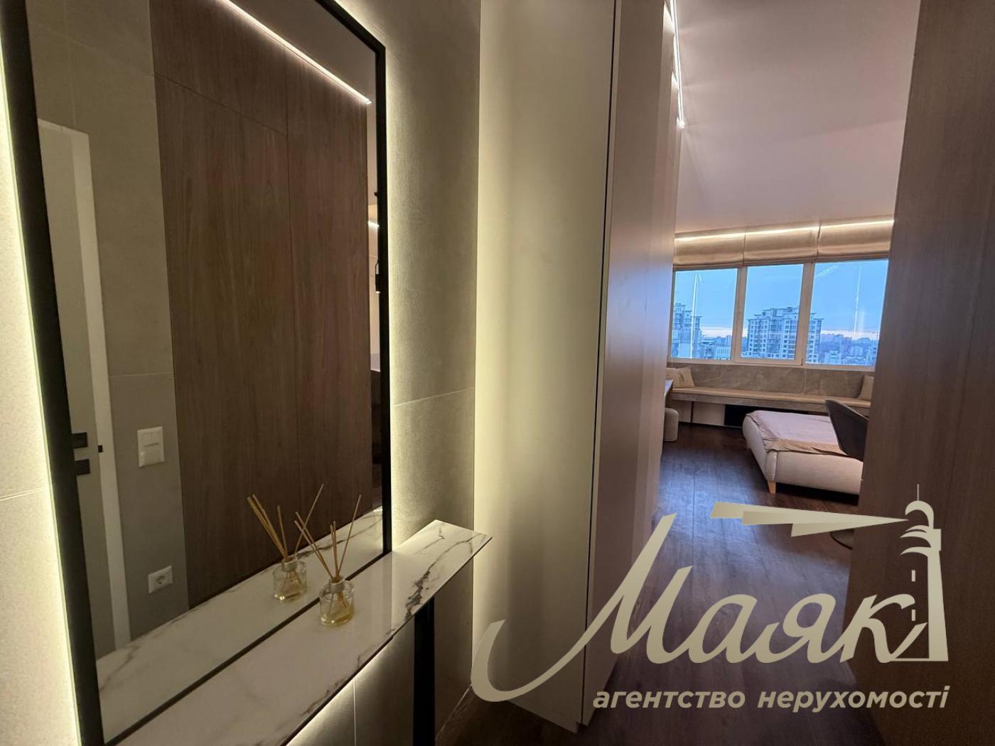 Sale of studio apartment in residential complex Delmar, Dragomirova st.