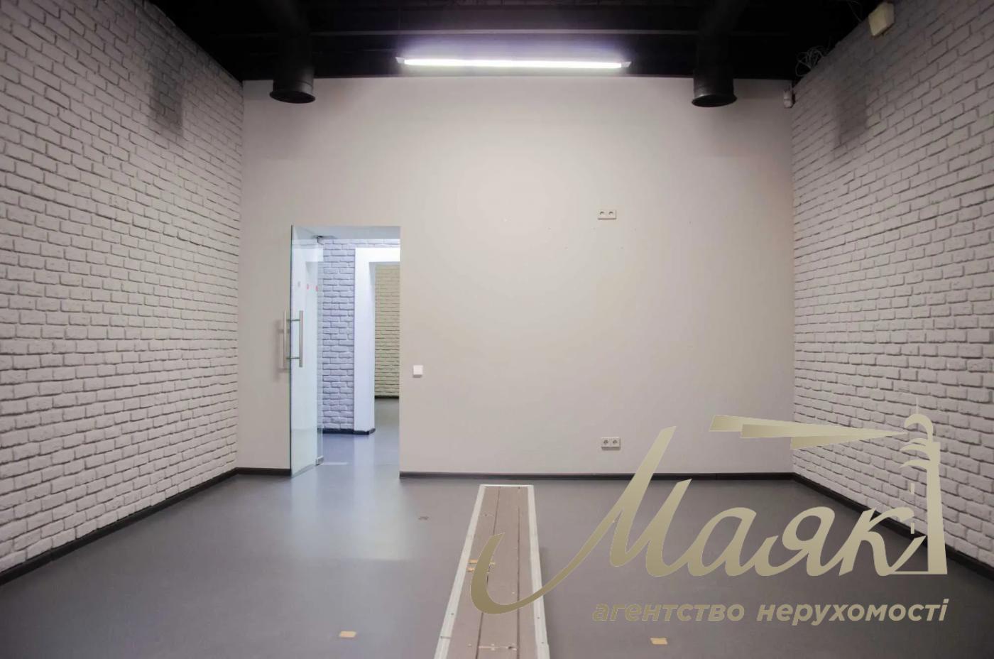 Аренда офиса 588м2 в бизнес-центре Victoria Park, пер. Ахтырский, Киев