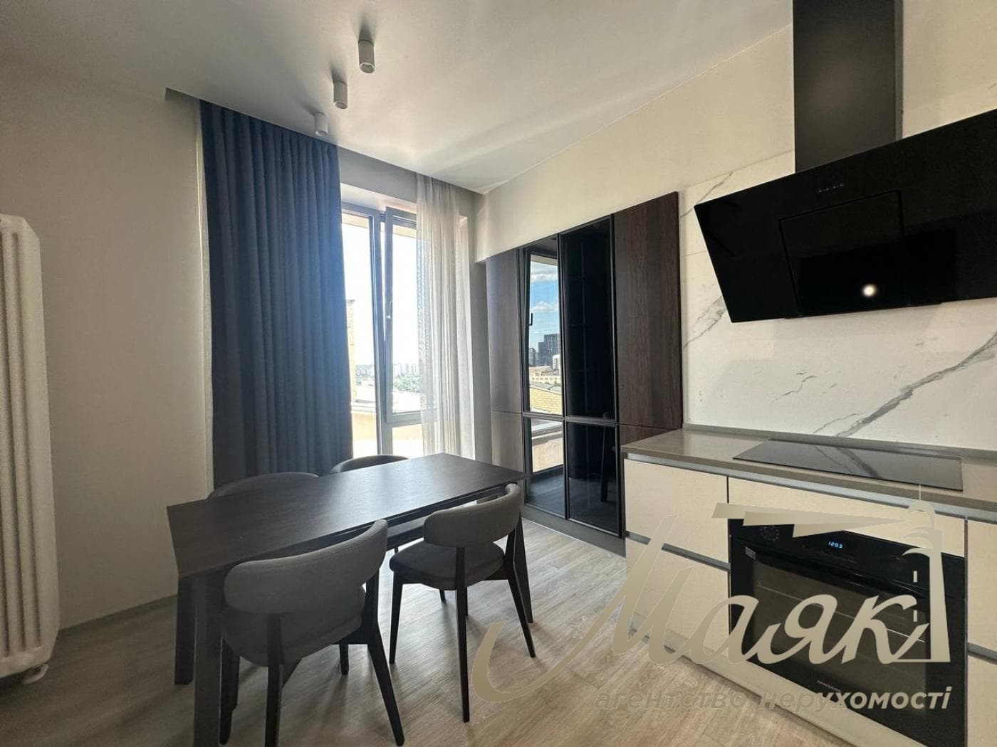 Оренда 2-кімнатної квартири у ЖК «Atlantic Residences», вул. Антоновича, 118, «Палац України».