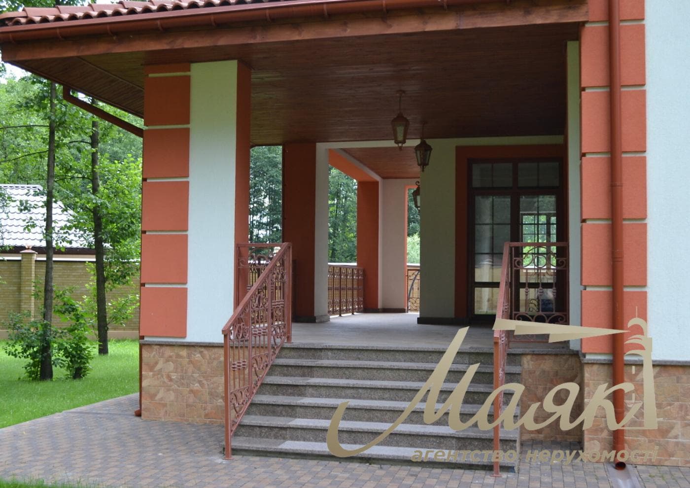 Продаж будинку 436 м² у КМ "Романківська Діброва" с.Романків, вул. Сосновий Бір, 20 соток, Обухівський напрямок, Київська область
