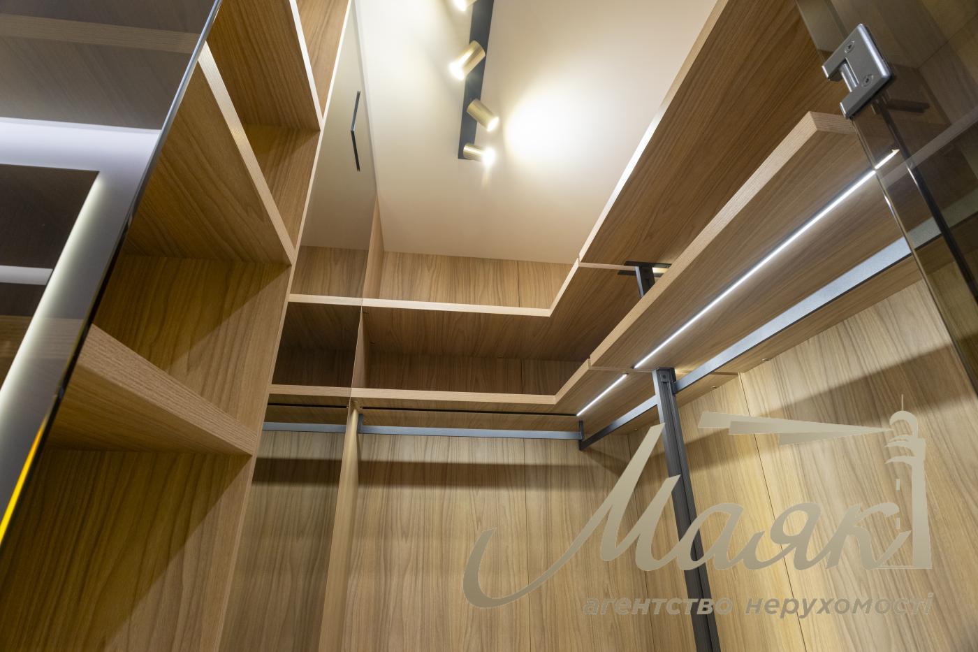 Продажа 2к квартиры 50м2, ЖК Французский квартал 2, ул. Джона Маккейна, Печерський район.