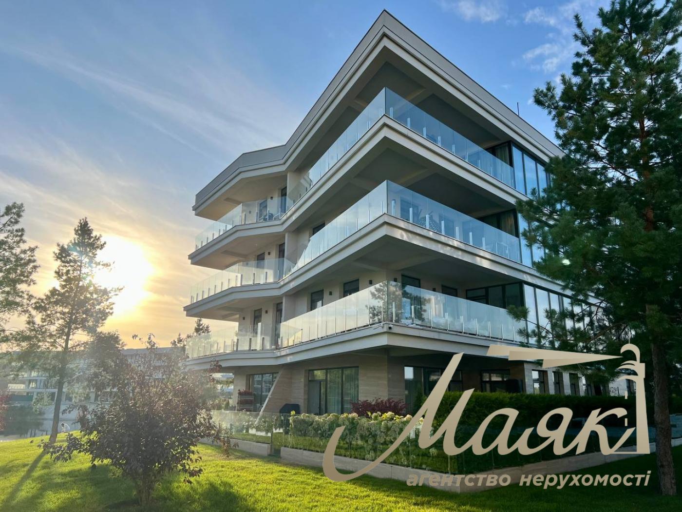 One bedroom apartment for sale 128.52m2 Residential Complex Park Lake City