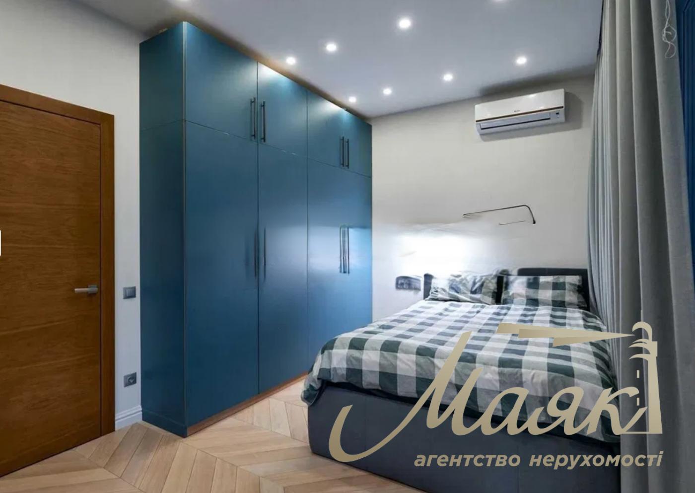 Продажа 3х-комнатной квартиры в центре Киева — ЖК «Французский квартал 2», 83 м², дизайнерский ремонт, Печерский район, Киев.