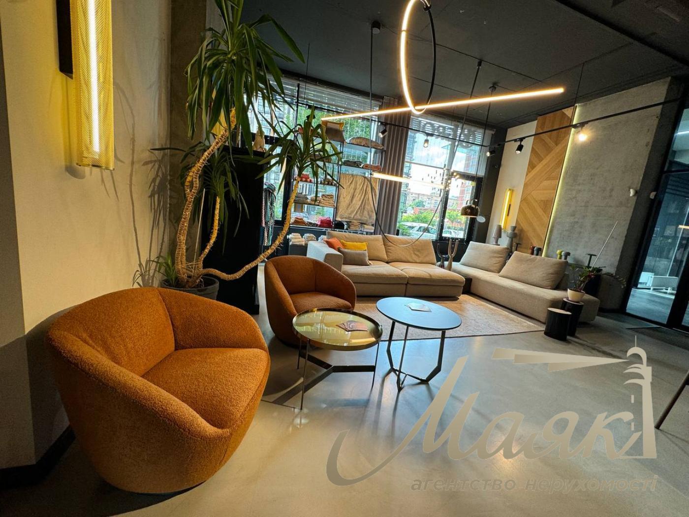 Аренда фасадного помещения 140м2 в ЖК Французский квартал 2, ул. Предславинская, Центр, Киев