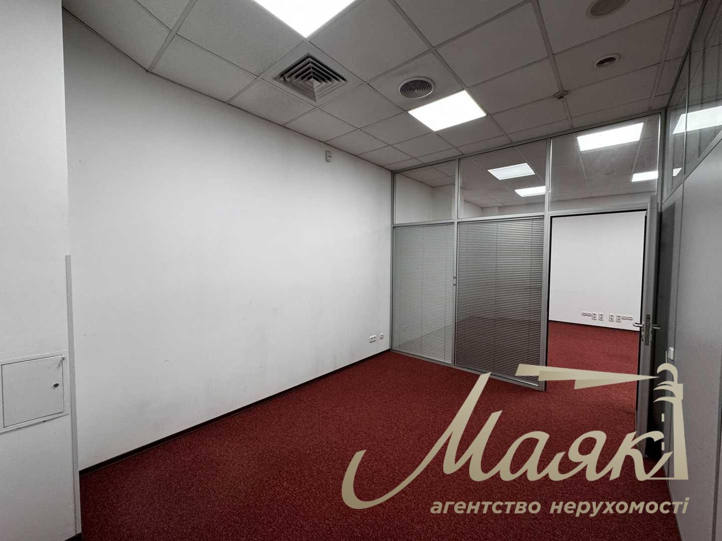 Оренда офісу 1203 м2 в БЦ на Героїв Космосу, Святошино