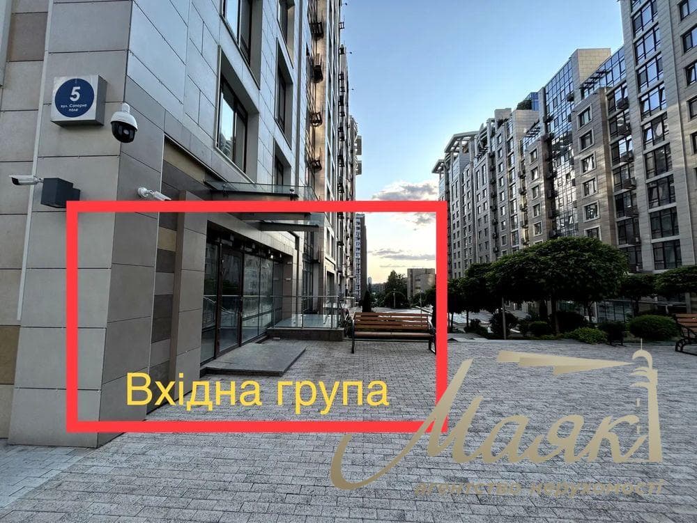 Продаж фасадного приміщення 197м2, ЖК Бульвар Фонтанів