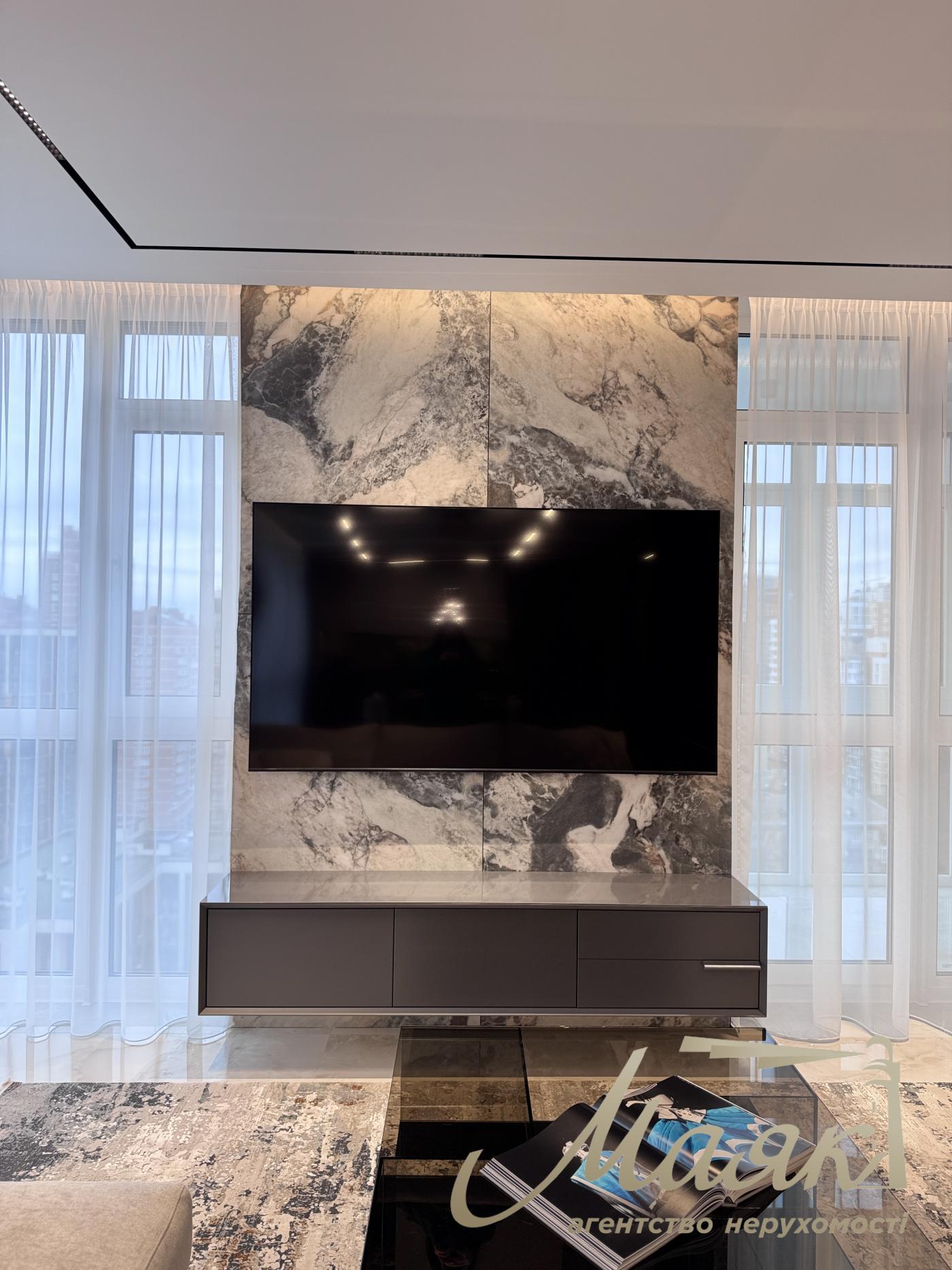 Продаж квартири 120m2 в ЖК Французький квартал 2, вул. Джона Маккейна 3а, Центр, Київ