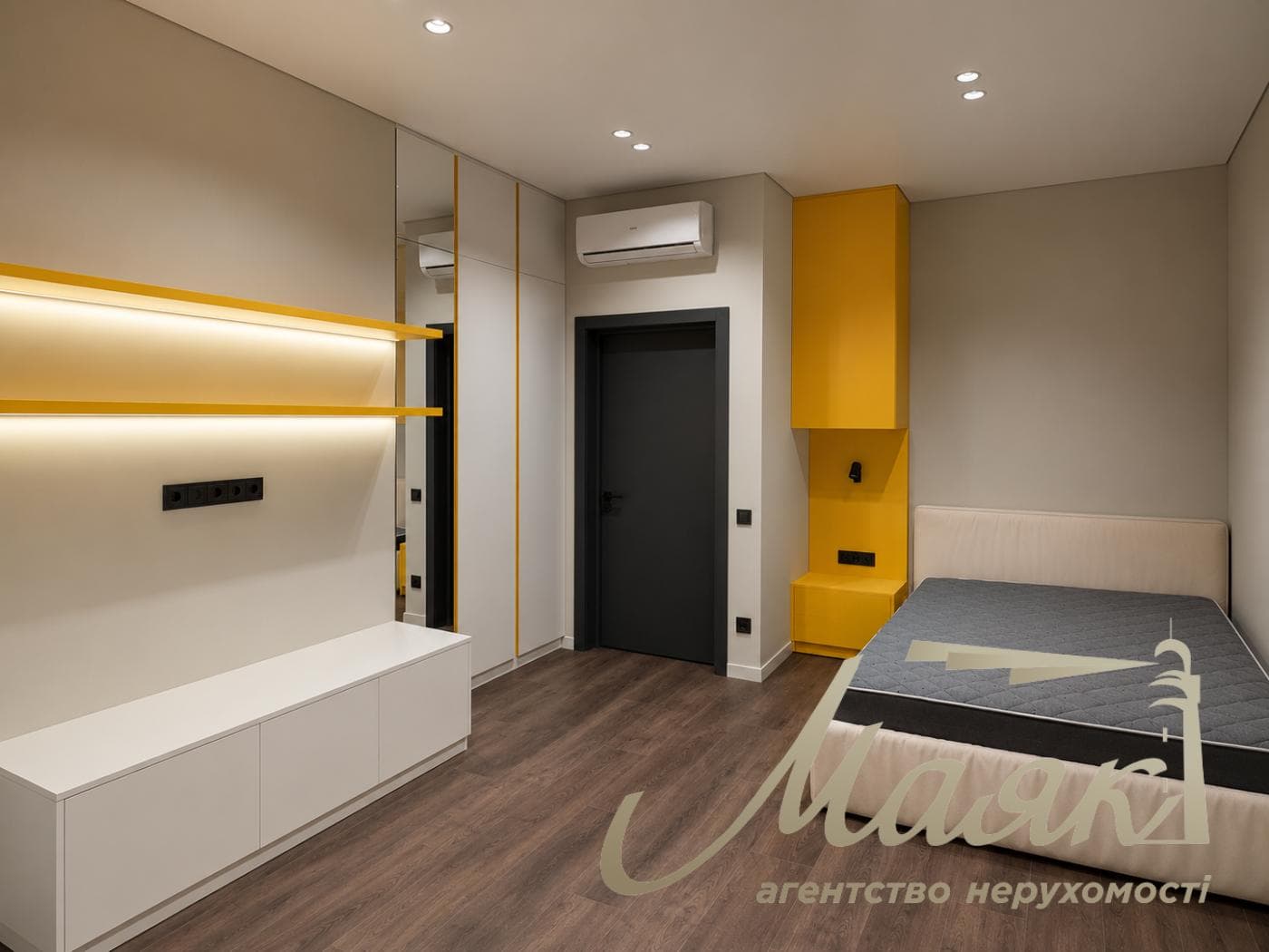Оренда 4-кімнатної квартири в ЖК "Новопечерські Липки", 132м², вул. Андрія Верхогляда 19-А, Київ