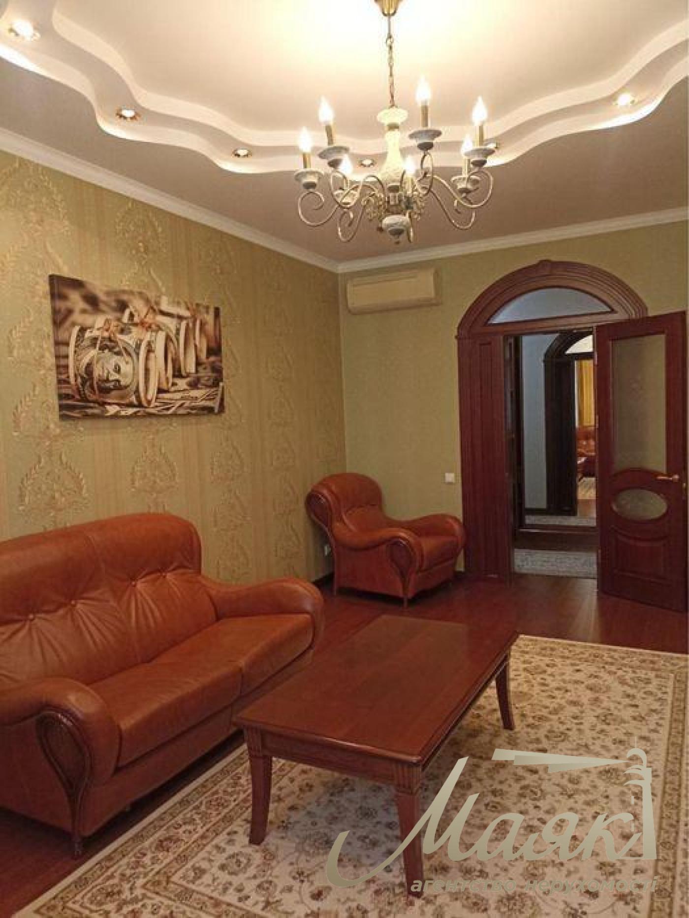 Аренда 2-к квартиры 85 м2 ЖК "Новопечерские Липки" Печерский р-н