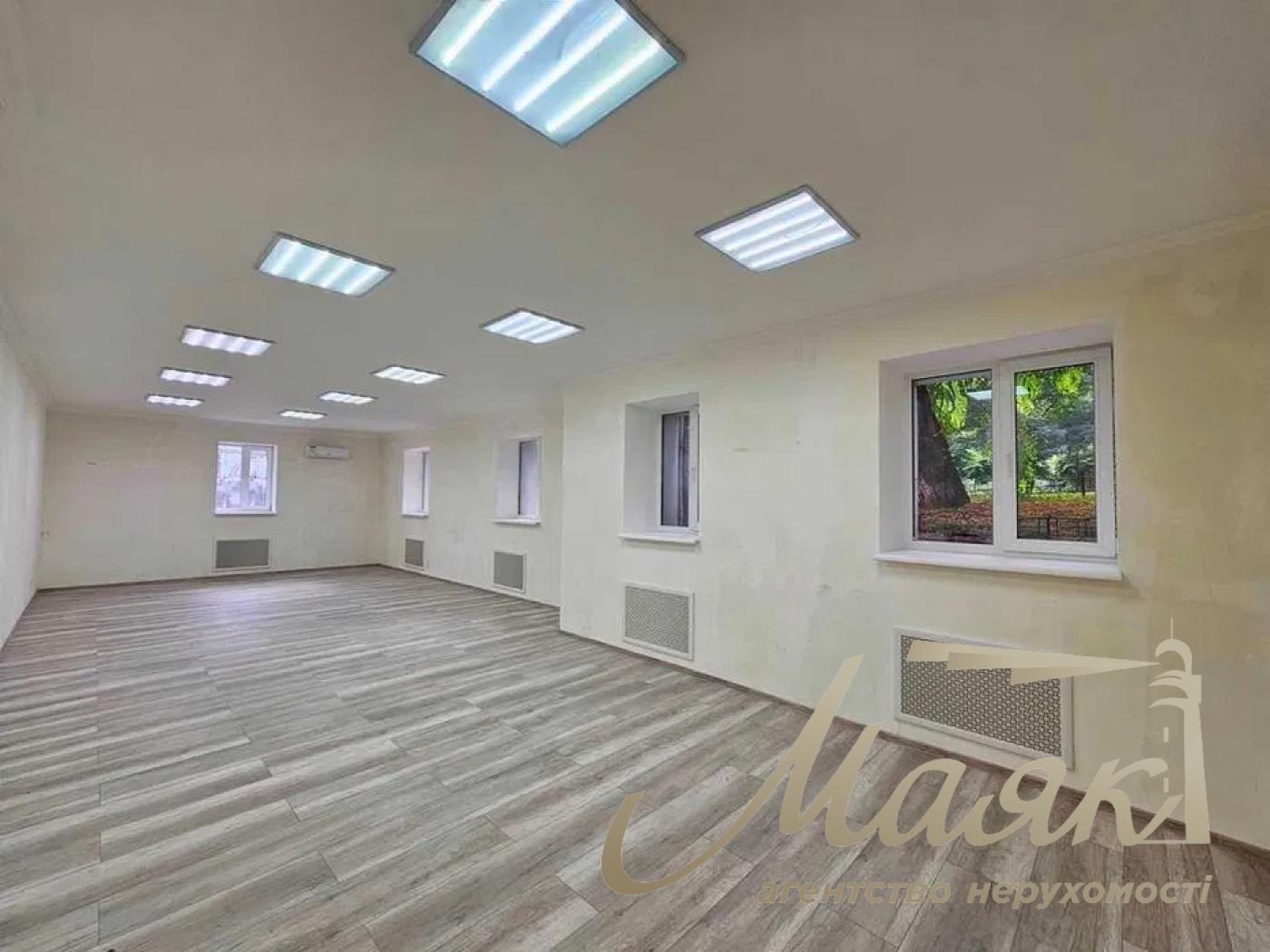 Аренда фасадного помещения 130 м.кв., Грушевского, Арсенальная