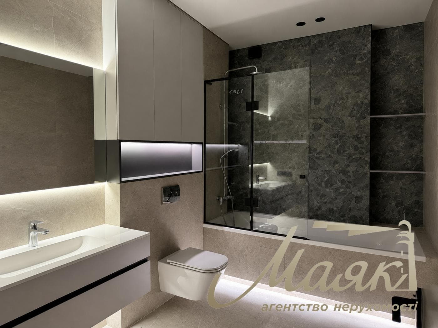 Оренда 4-кімнатної квартири в ЖК "Новопечерські Липки", 132м², вул. Андрія Верхогляда 19-А, Київ