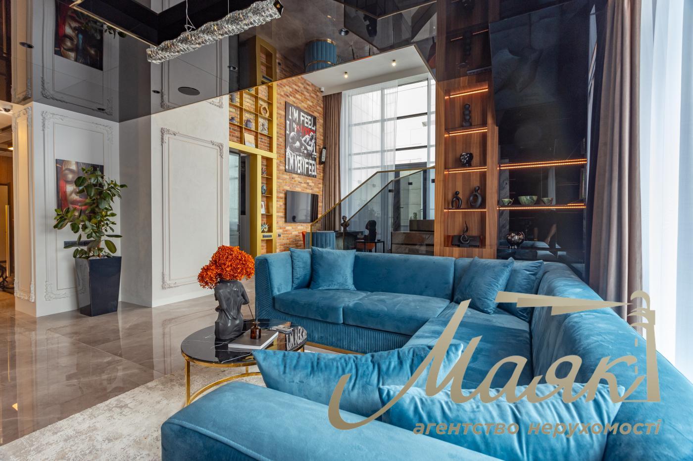 Продаж пентхауса 195 м² з терасою та дизайнерським ремонтом у ЖК Park Avenue VIP, Київ