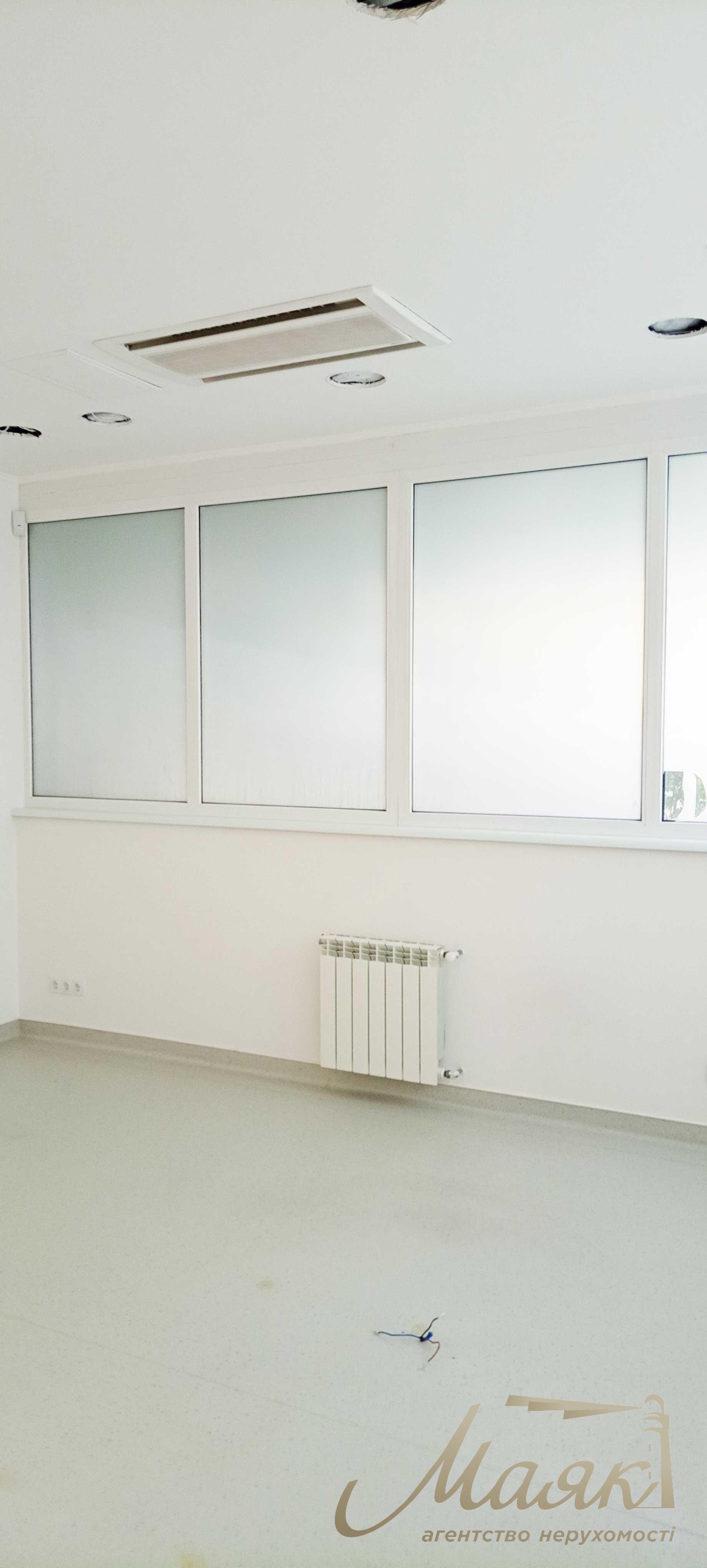 Оренда комерційного приміщення по вул.Назарівська 7-Б, Університет.