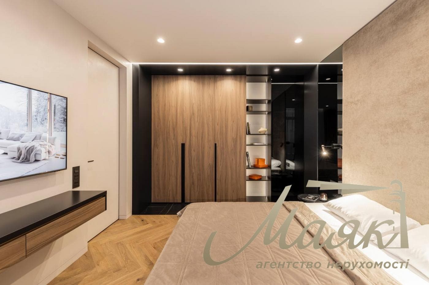 80-square-meter apartment for rent in the French Quarter 2 residential complex, Predslavinskaya St., Downtown, Kyiv