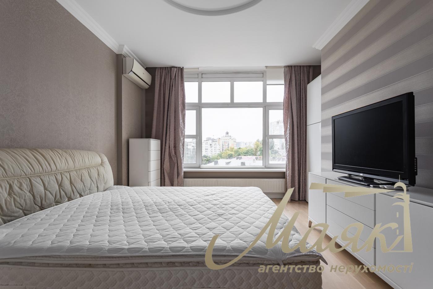 Продажа  Квартира  86,4 м2 ЖК Golden Park  Шевченковский район. Парково-Сырецкая, Сырец, Киев