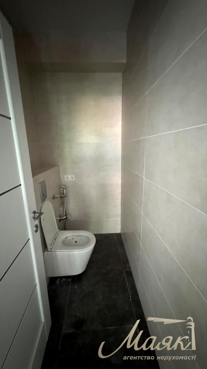 Commercial premises for rent in LCD Faina Town, Salutnaya street 2 -B