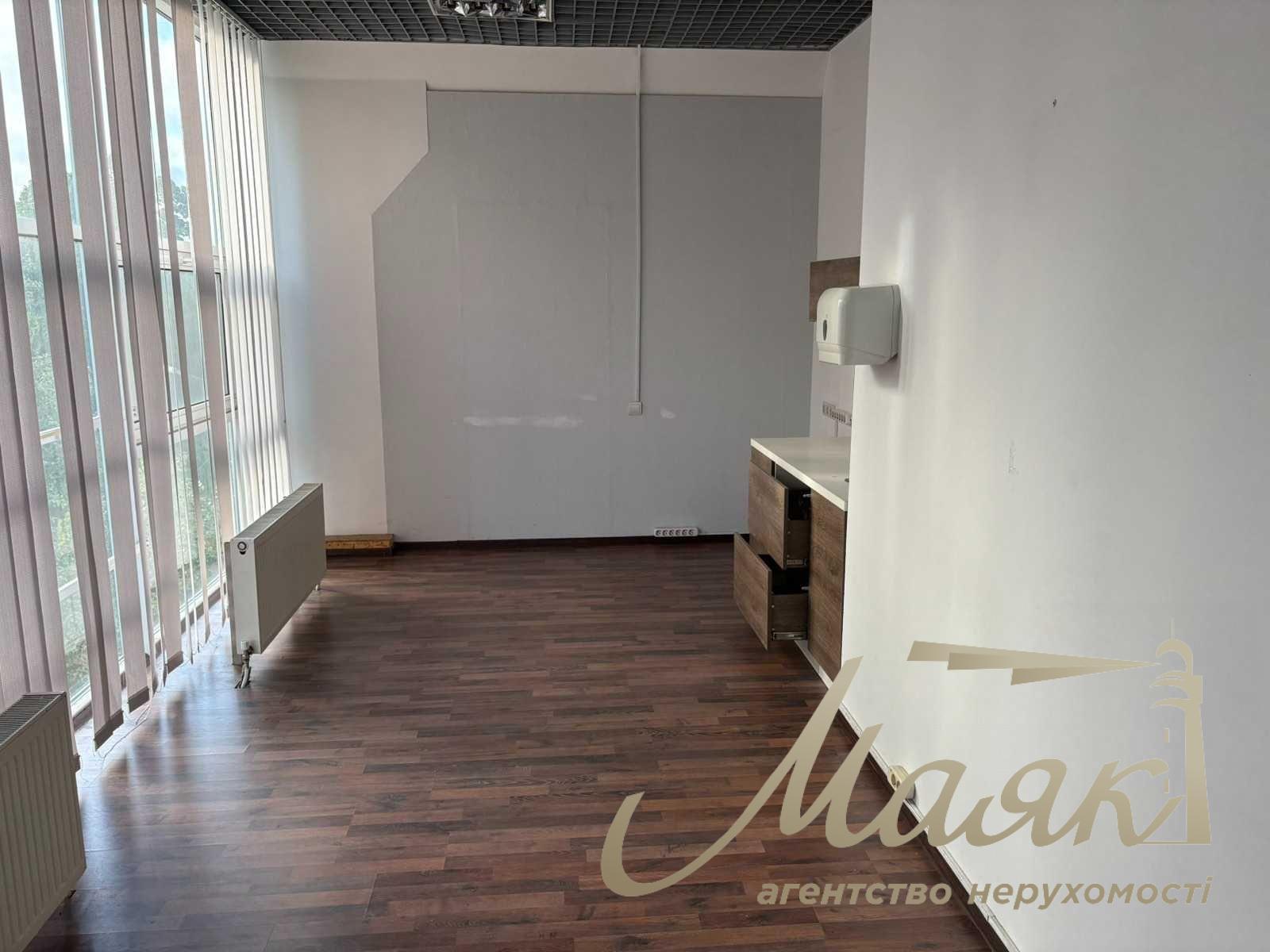 Оренда офісу 400м2 вул Кирилівська 160 Подільський район Куренівка Подільський район