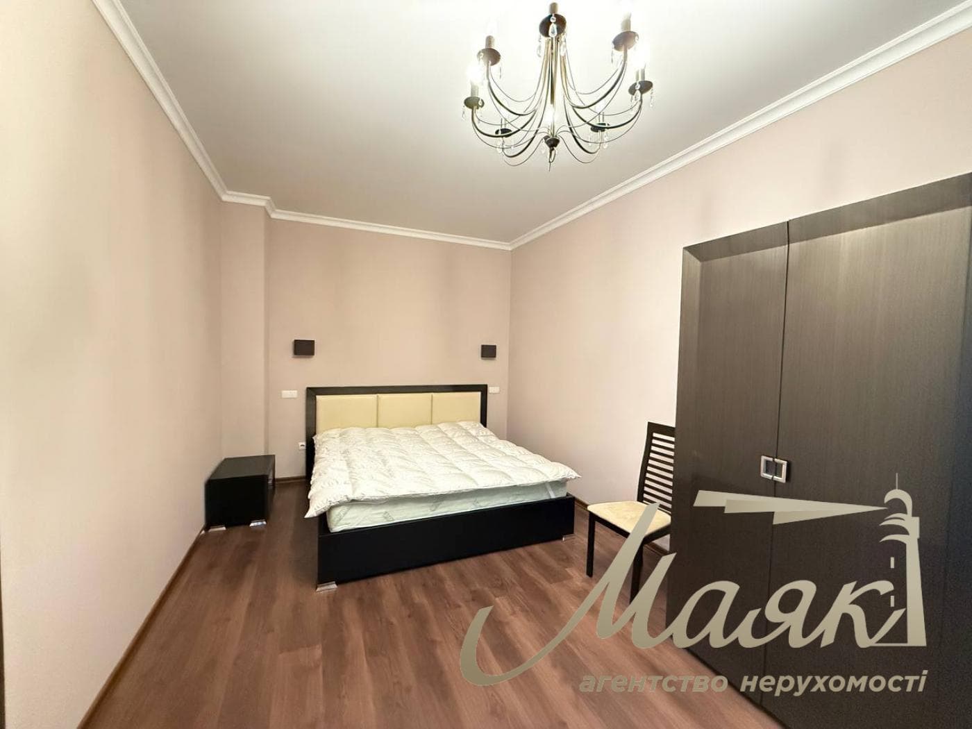 Продажа 2-комнатной квартиры с ремонтом, 88 м², в клубном доме Botanic House (Ботаник Хаус), Печерск, Болсуновская, 23