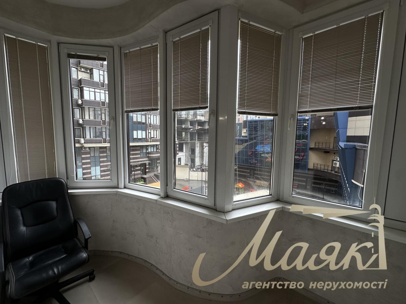 Office for rent with furniture (118m2) in LCD Prestige Hall, Palace Ukraine, Pechersk