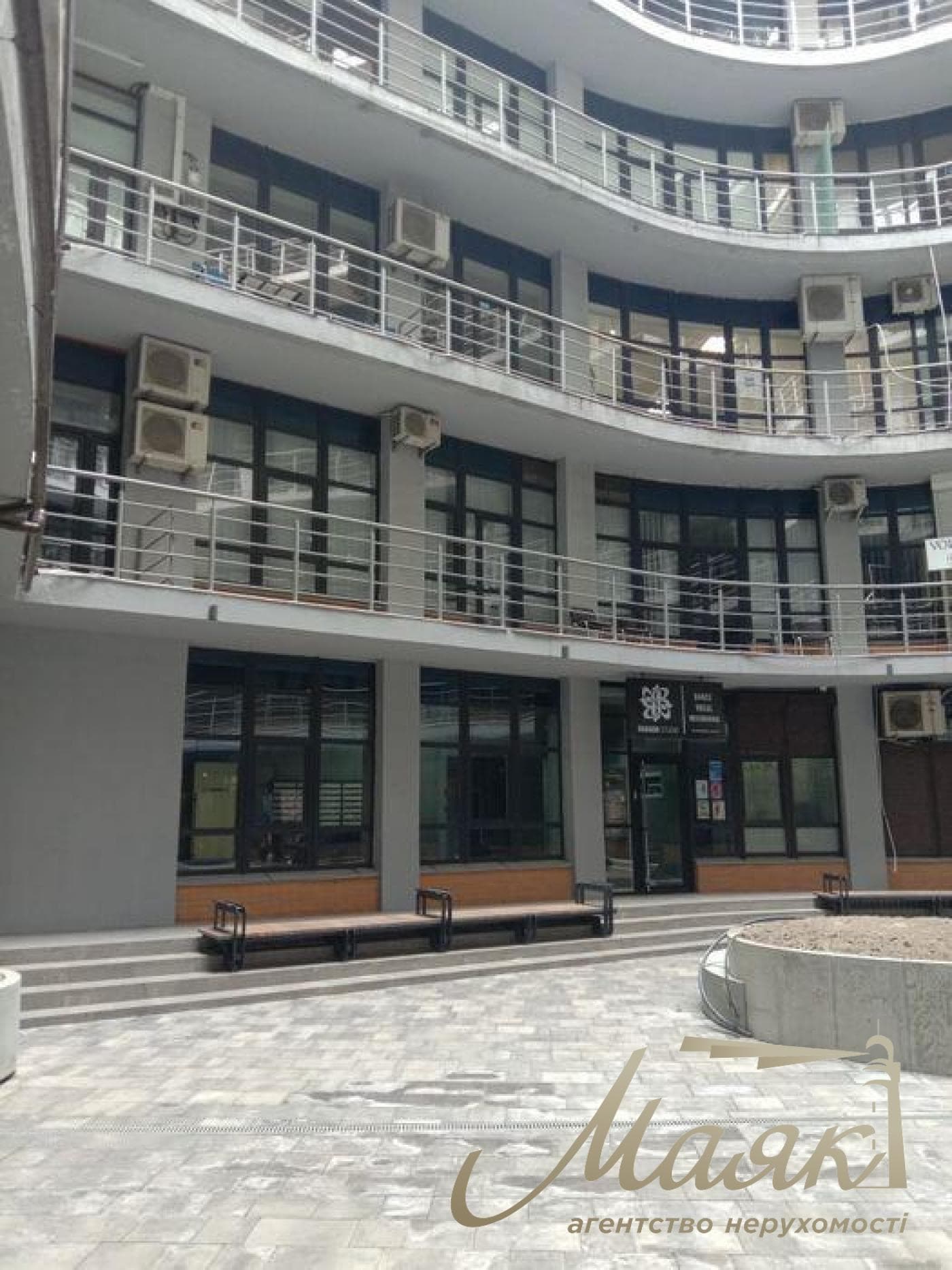 Продаж офісу 52 м.кв. у БЦ Хвиля, Печерськ, Центр