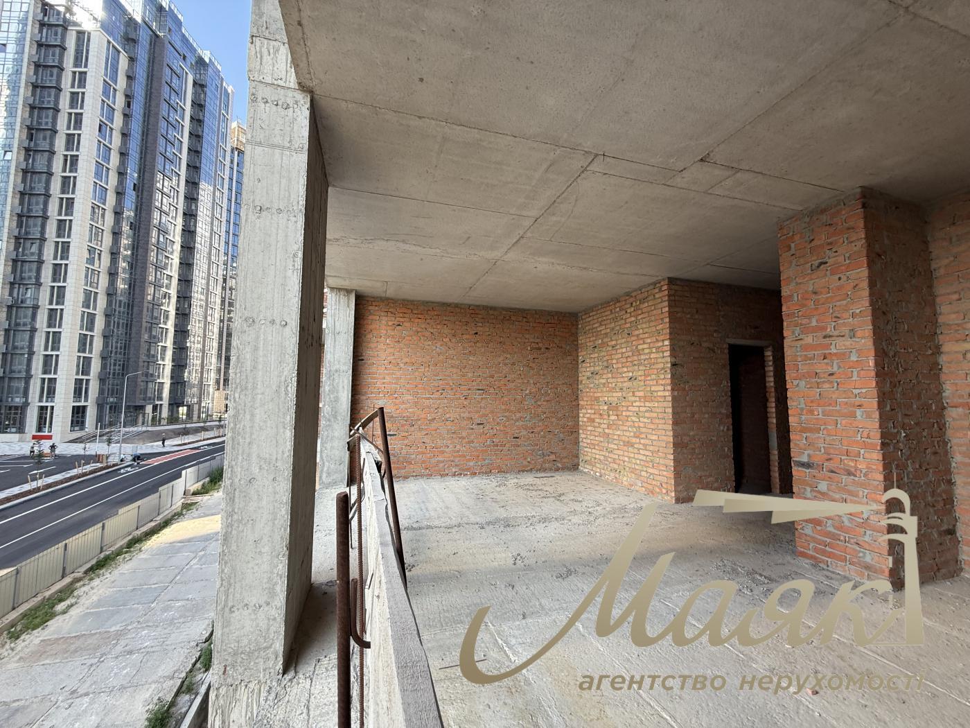 Apartment for sale 108 m2 in LCD Novopecherskie Lipki Dragomirova 7 turn