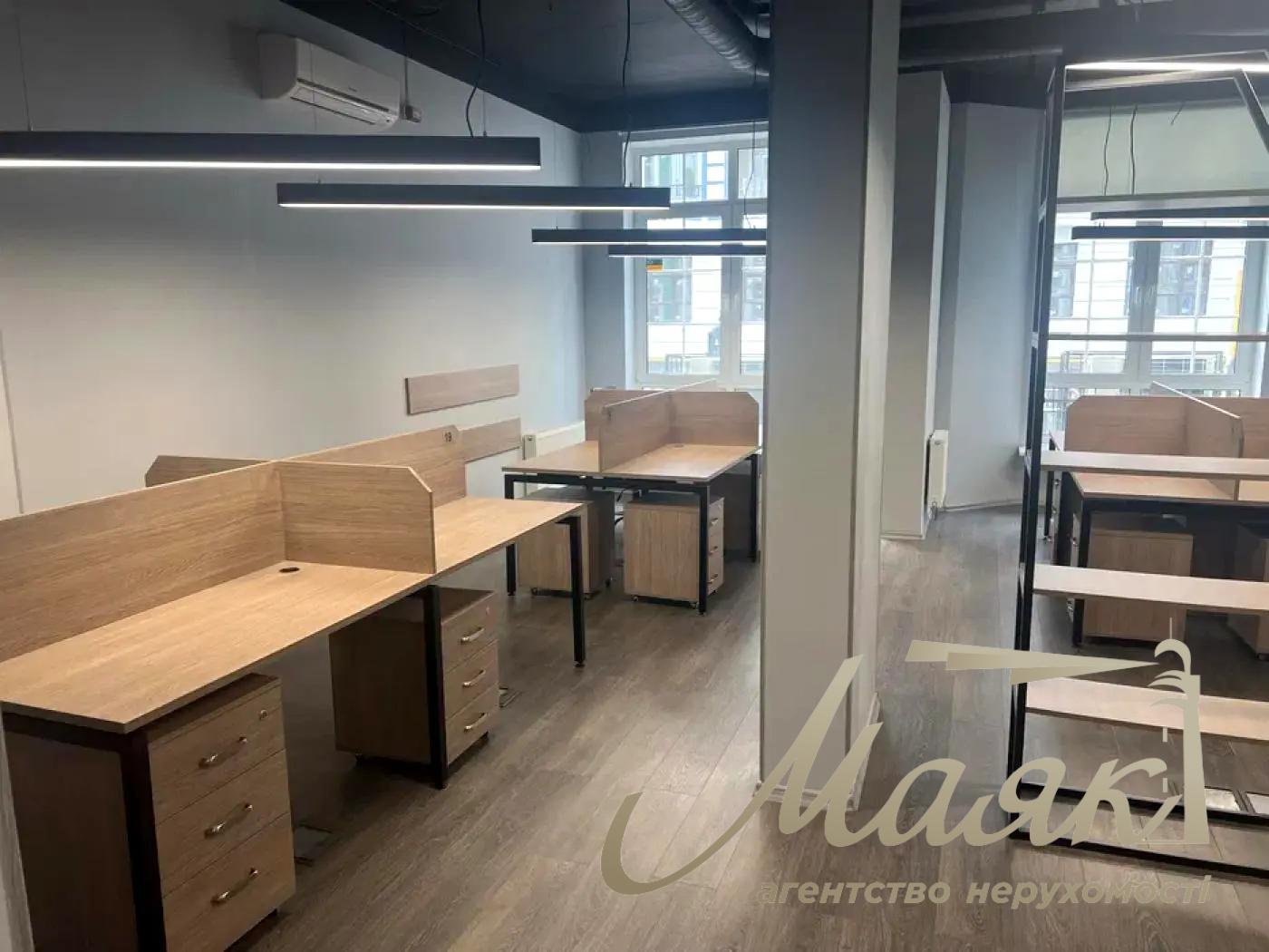 Оренда офісу 220м2 на Воздвиженці по вул.Дегтярна 8, Поділ.