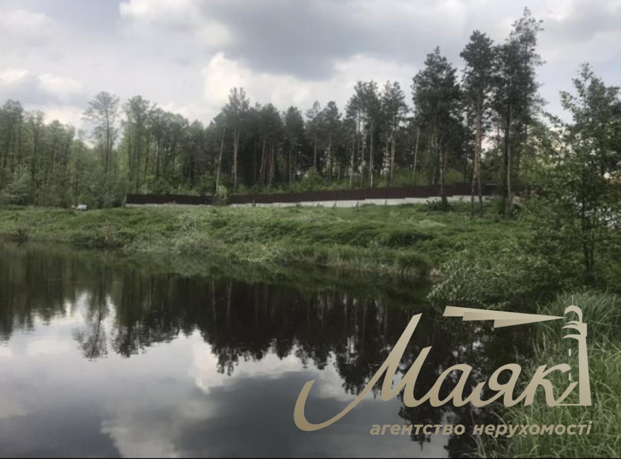 Land plot for sale near the lake in Gorenichi village