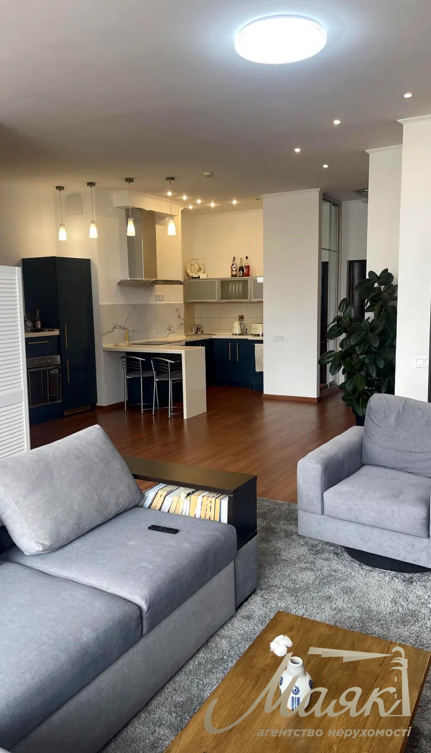 Оренда 1к квартири - студії 64 м² , бул. Тараса Шевченка, Центр