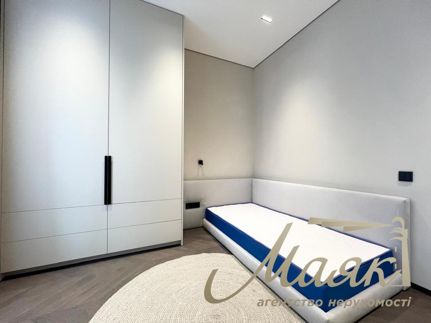 Оренда 3к квартири в ЖК TRIIINITY, 104 м кв, Печерський район