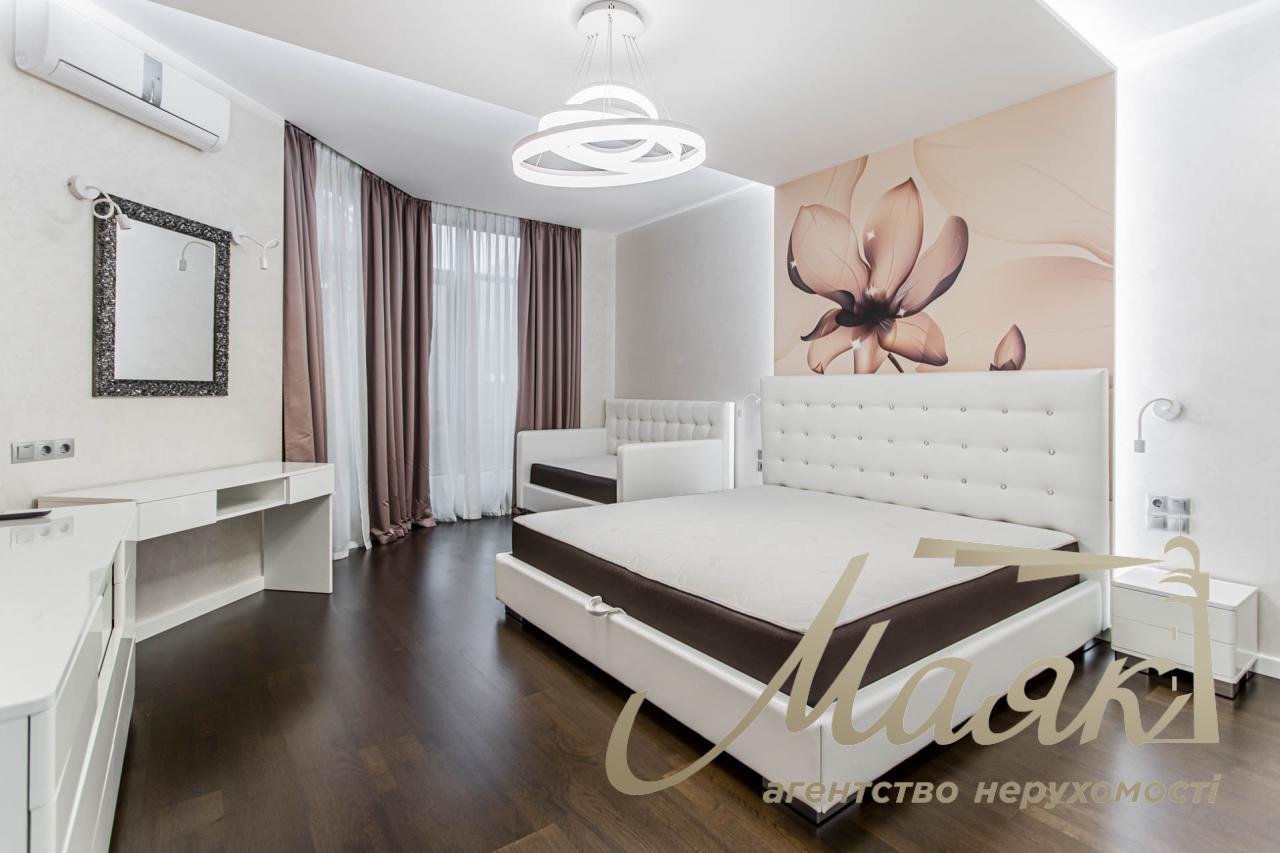 Продаж квартири в ЖК PecherSKY