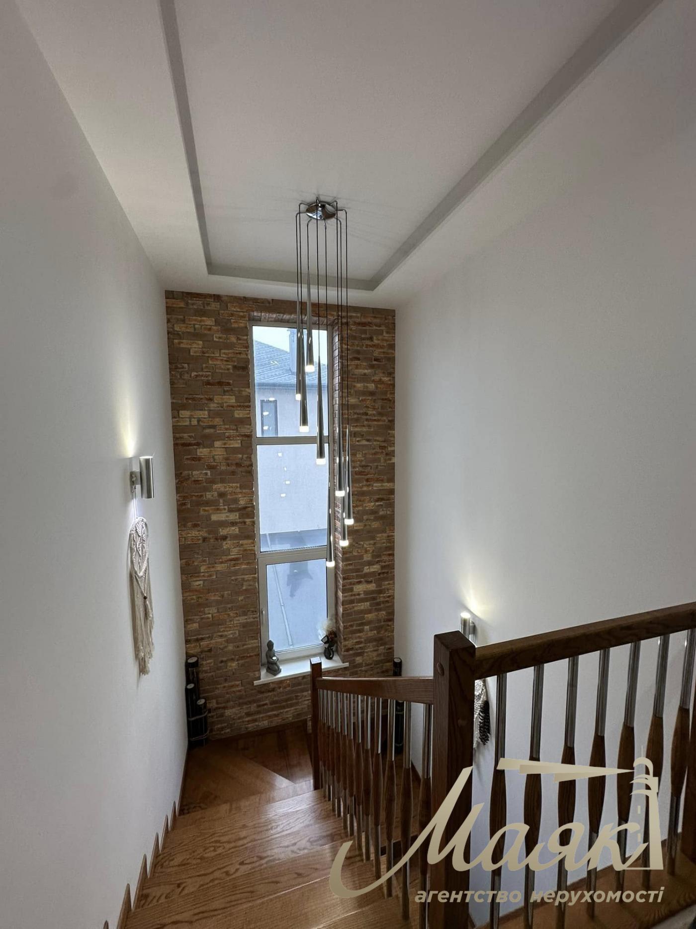 Продажа дома с ремонтом на Петропавловской Борщаговке, Киев.