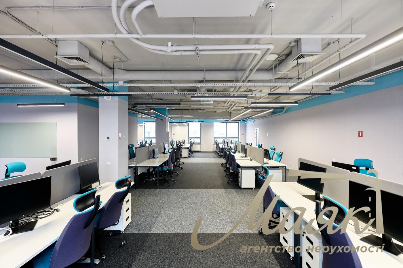Rent an autonomous office in BP "Europassage", 225m², stm. Olimpiyskaya, Center, Kyiv