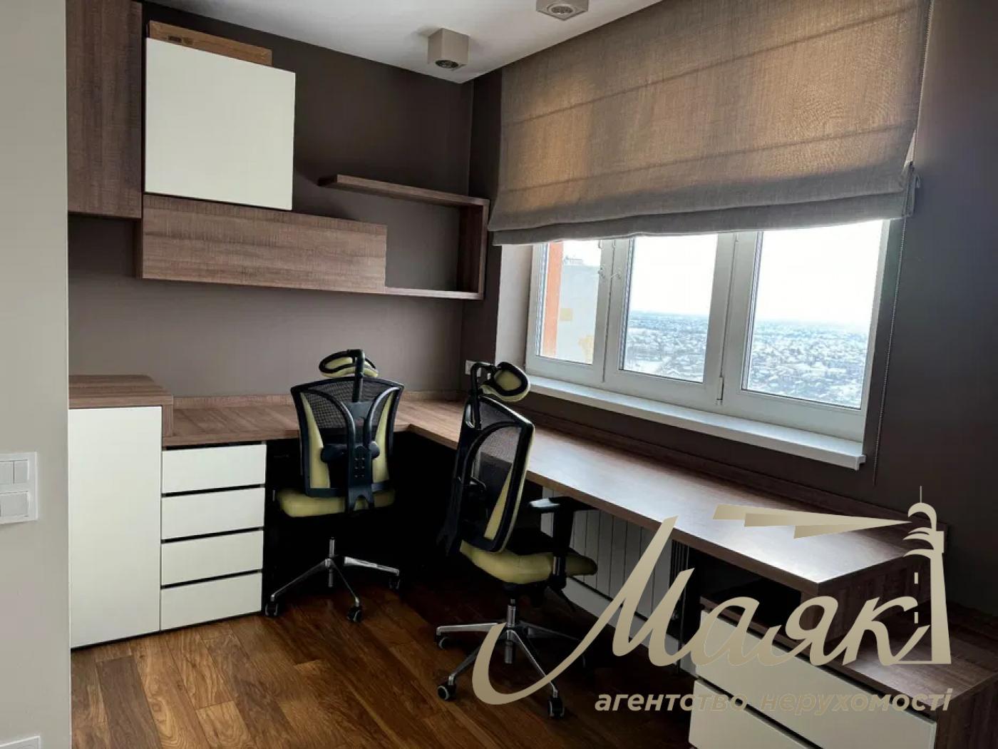 Продаж 4к квартири ЖК Молодіжний Квартал, вул. Чавдар, Осокорки