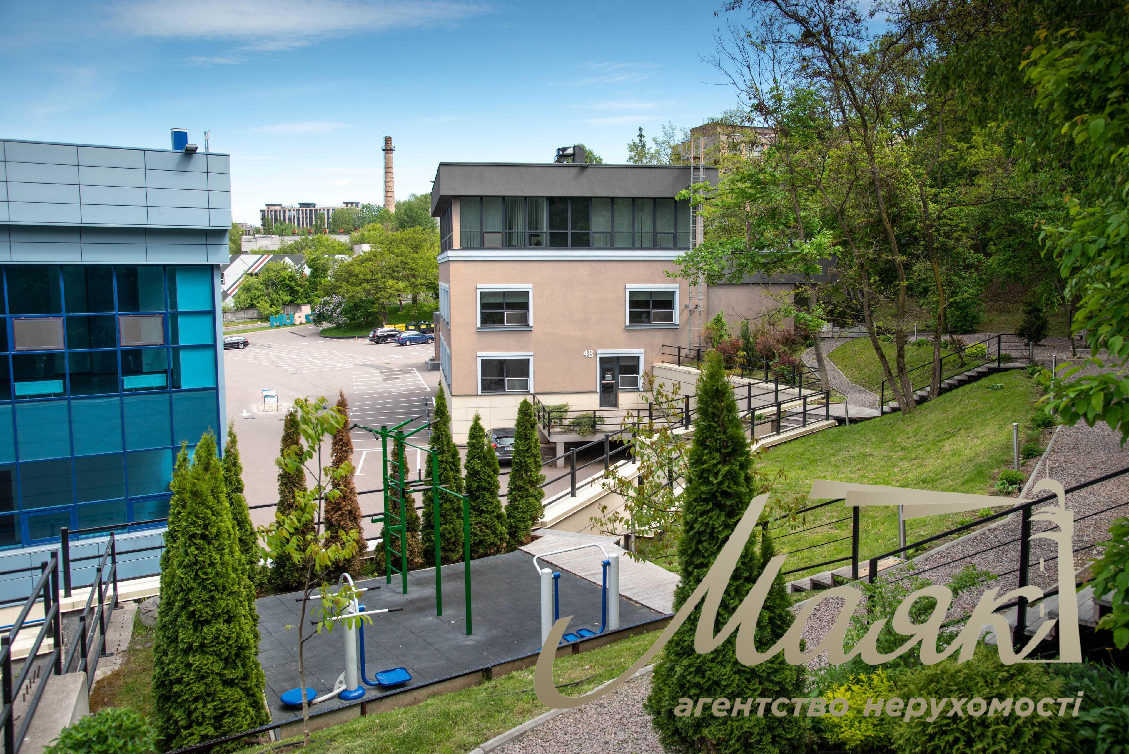 Office for rent 300 m2 in BC Victoria Park, Maksimovicha street, Vasilkivska metro station