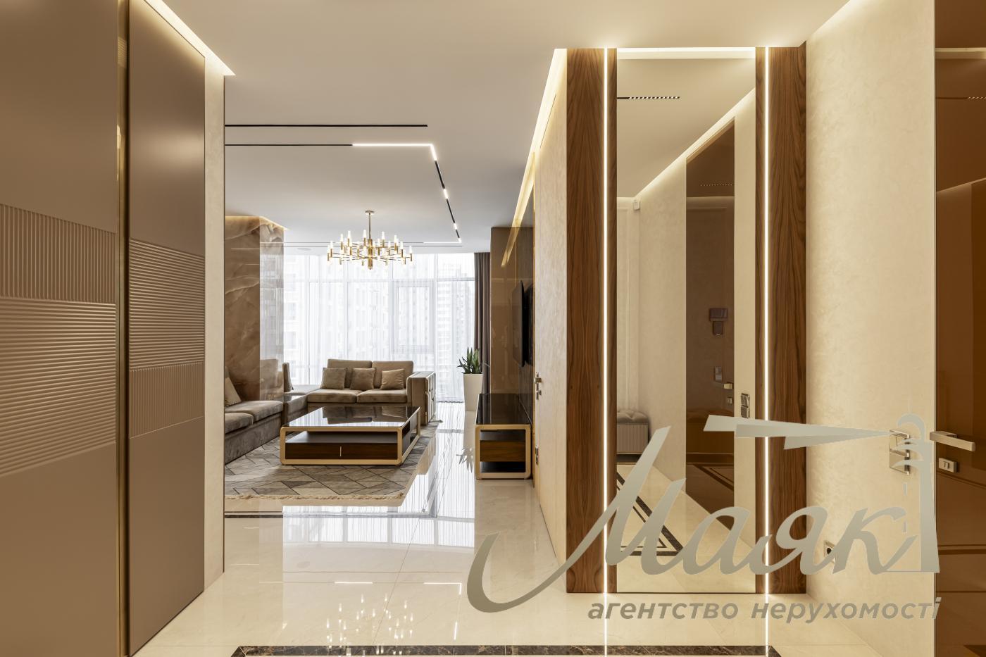 Продаж 3к квартири 122м2 в ЖК Бульвар Фонтанів, вул. Саперне Поле