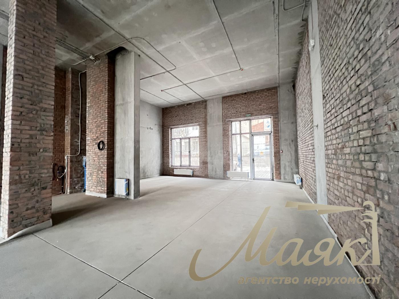 Rent of facade premises 130 m2, club house Illinsky House.