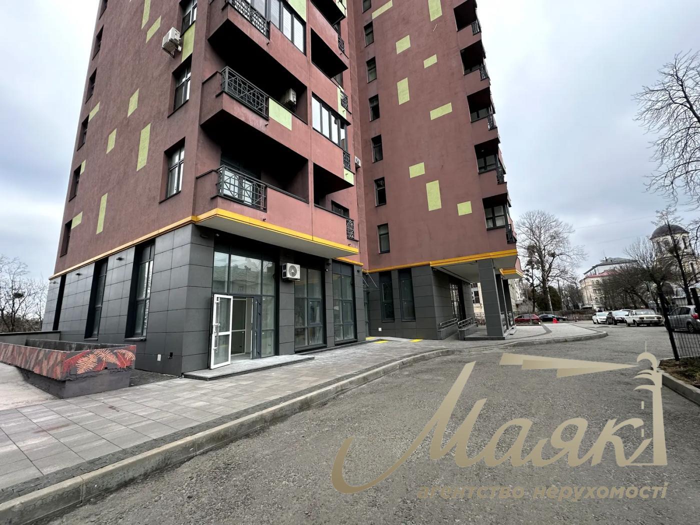 Аренда комерции фасад 202м2 в ЖК Кирилловский Гай, ул. Загоровская 1-Г (Багговутовская).
