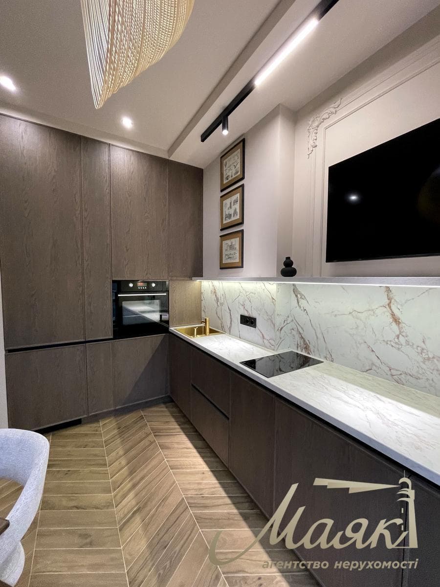 Продаж 2-кімнатної квартири площею 50 м² у ЖК «Новопечерські Липки», вул. Андрія Верхогляда (Михайла Драгомирова), 3