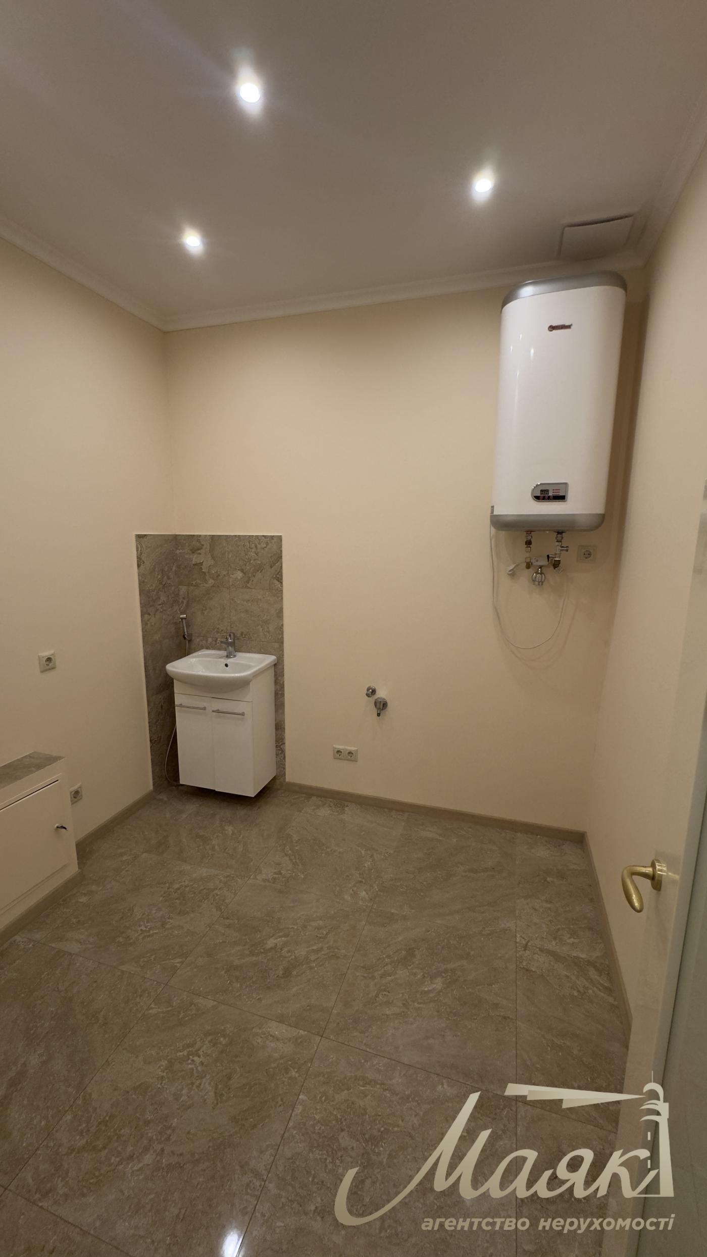 Rent office space 200m2 in the center, Klovskyi Spusk 7