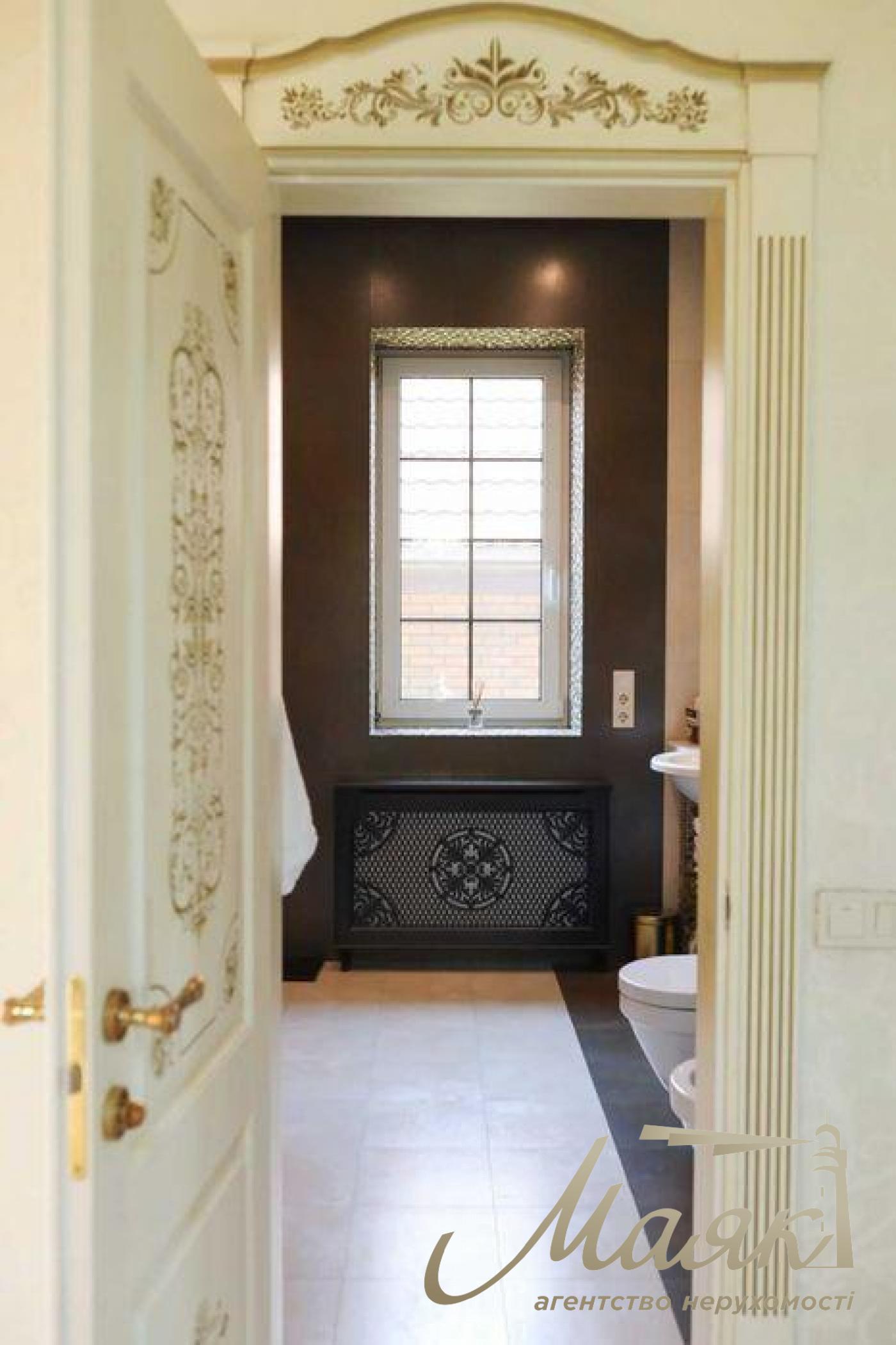 Продаж 3 пов. будинку 220 кв.м. Осокорки. Дарниця. Поруч із метро.