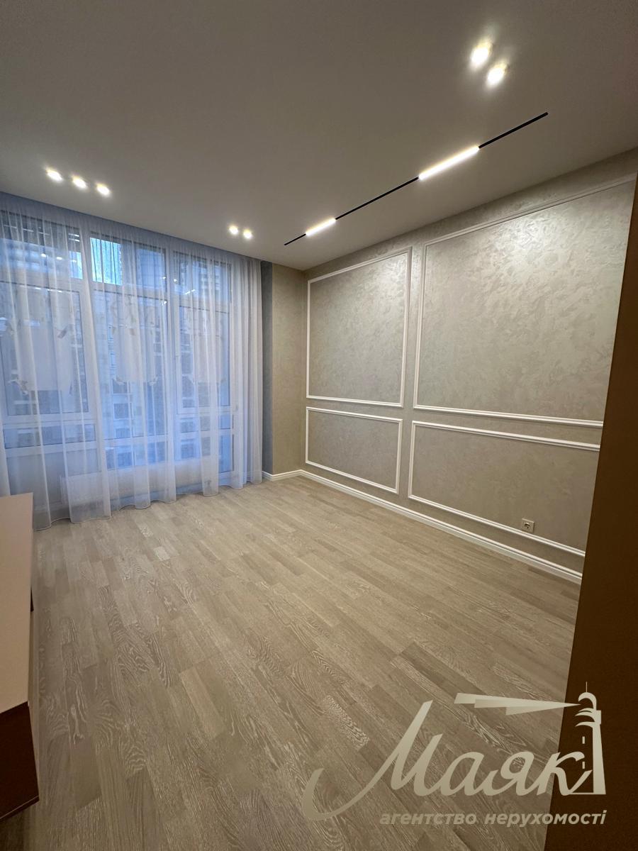 Продаж 3-х кімнатної квартири в ЖК Бульвар Фонтанів Саперне Поле вул., 5