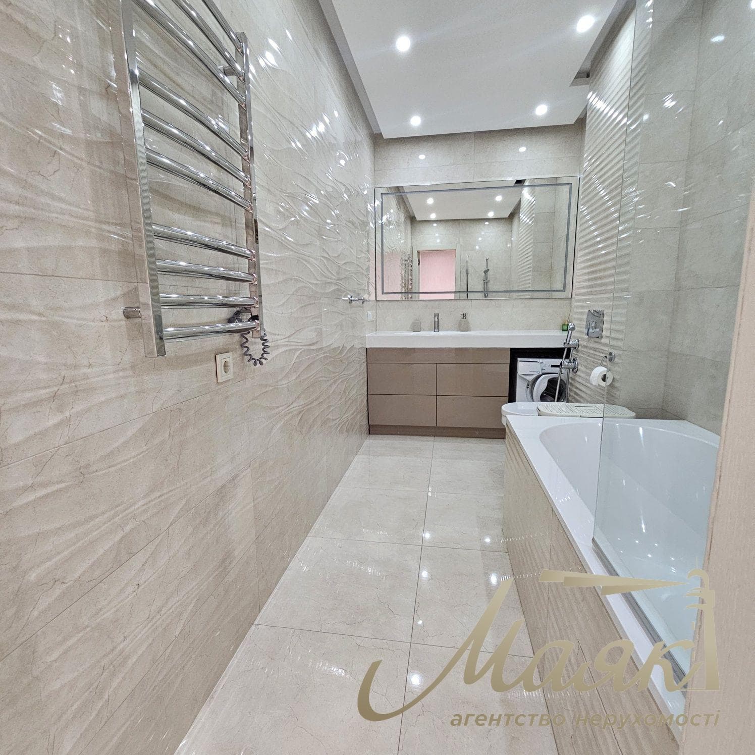 Продаж 4-кімнатної квартири, 1є18 м², ЖК «Зарічний»
