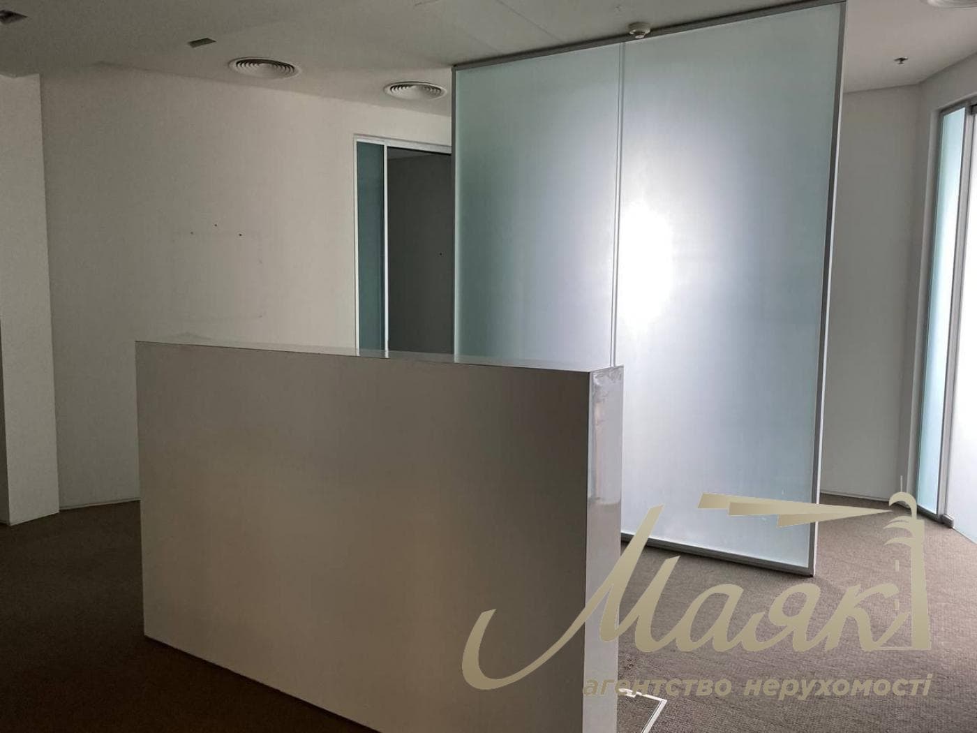 Оренда офісу площею 1620 м² у бізнес-центрі «Парус», вул. Мечникова, 2, «Гуллівер»