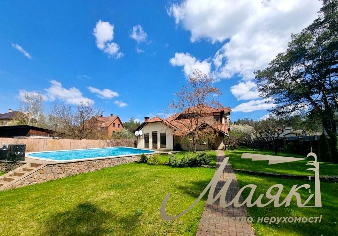 Оренда преміальної садиби площею 350 м² з басейном у оточенні лісу | Ходосівка – Кременіще