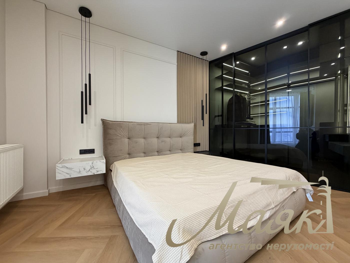 Оренда 3-кімнатної квартири 91м2 у ЖК "Фундуклеївський", Центр Києва, вул. Богдана Хмельницького, 58А.